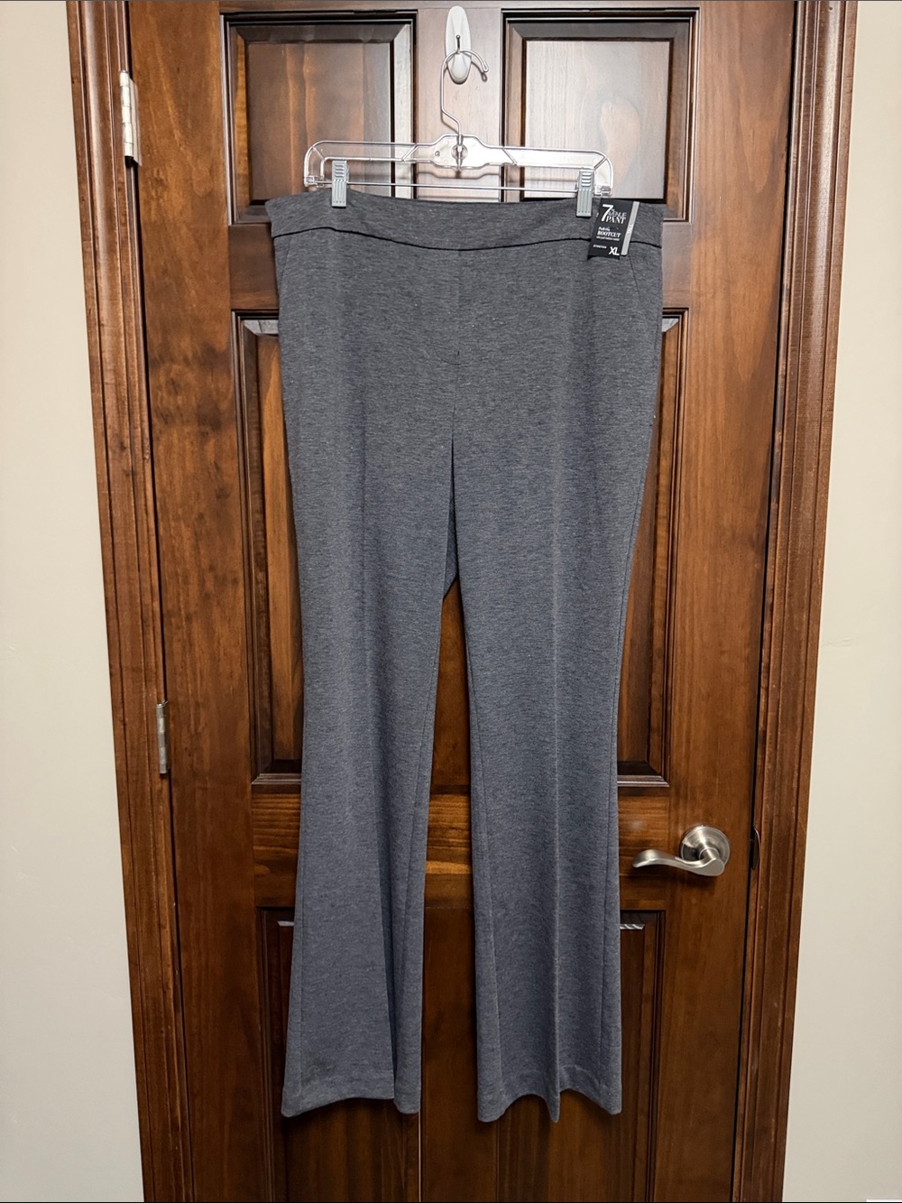 7th Avenue Curvy Fit Gray Bootcut Pull-On Pants